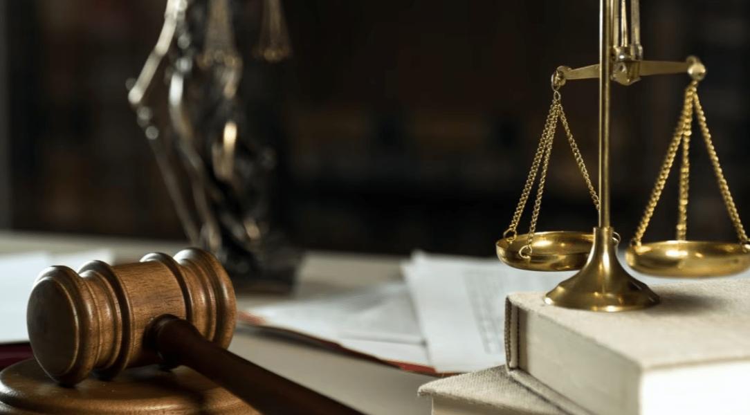 Դատախազությունը պահանջում է Երևանի քաղաքապետարանի նախկին պաշտոնյայից  19 անշարժ գույք և 451 մլն դրամ բռնագանձել