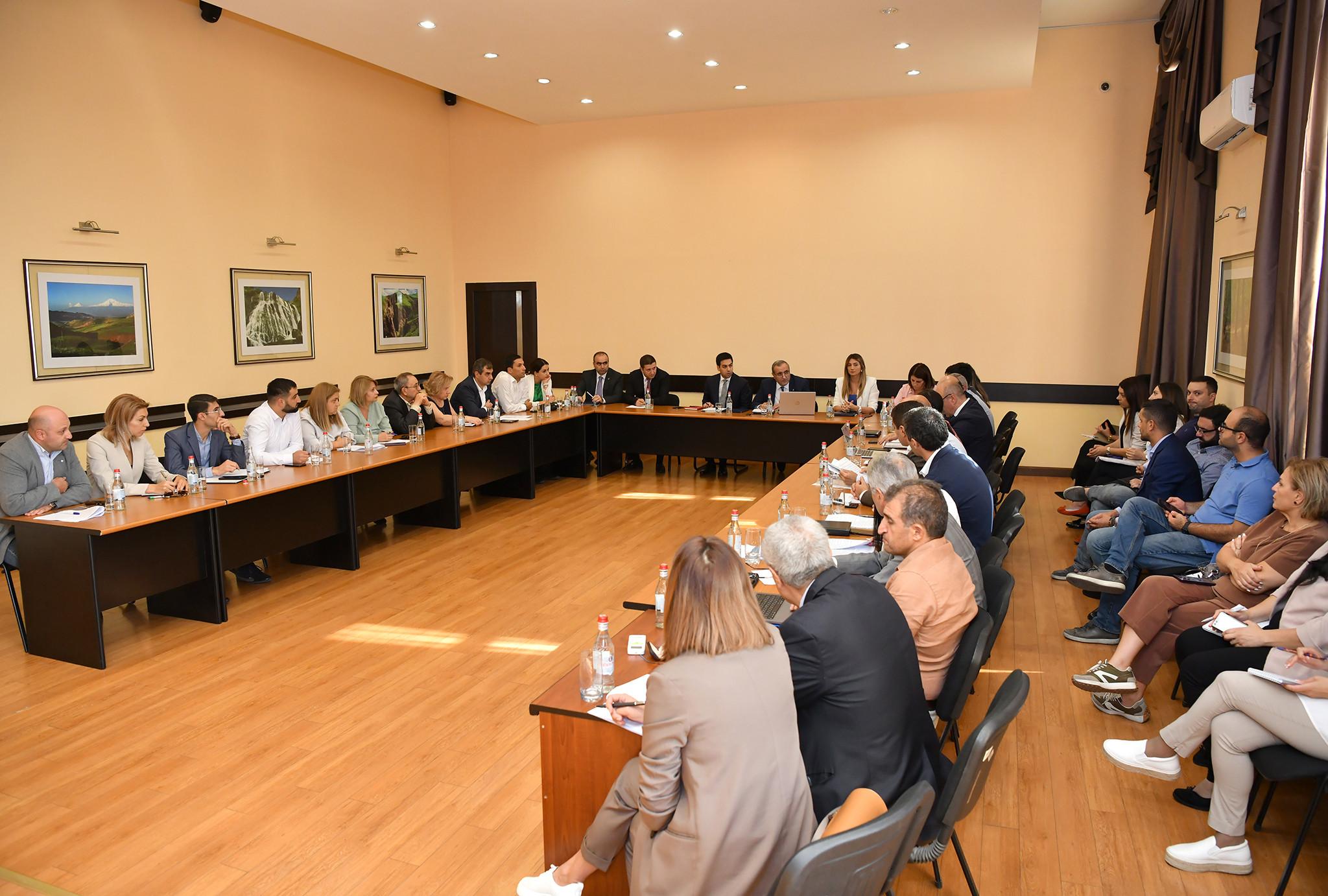 Տեղի է ունեցել Եկամուտների վարչարարության բարեփոխումների  հասարակական խորհրդի հերթական նիստը. ՊԵԿ