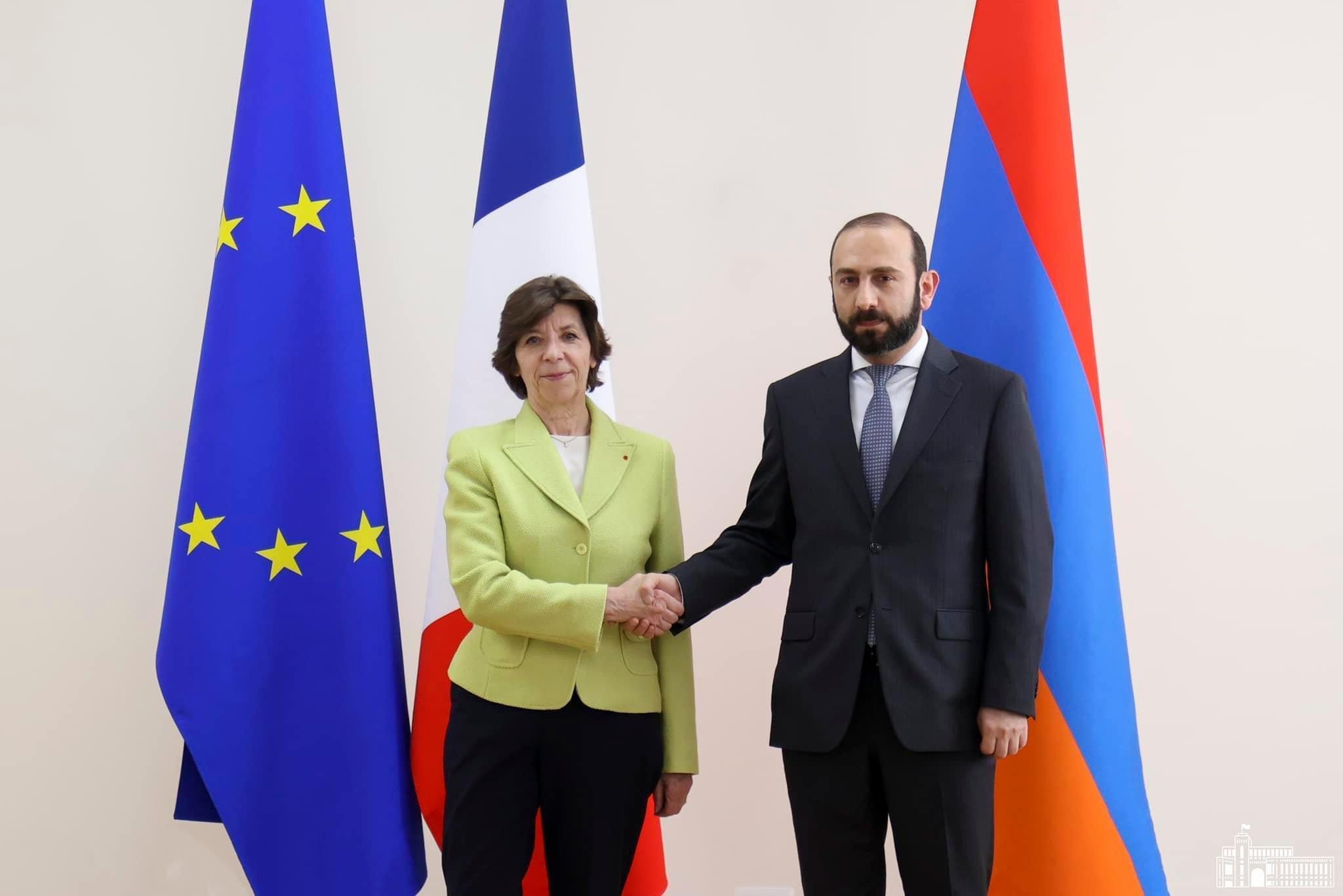 LIVE: Armenian, French Foreign Ministers in Yerevan