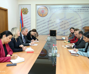 Նախարար Նարեկ Մկրտչյանն ընդունել է Հայաստանում ԵՄ պատվիրակության ղեկավար, դեսպան Վասիլիս Մարագոսին