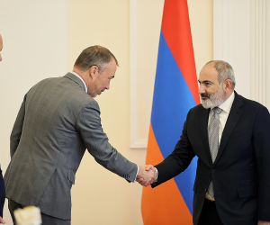 Վարչապետ Փաշինյանն ընդունել է Տոյվո Կլաարին