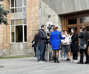 Прибывшие из Арцаха в Армению пациенты могут оказаться на улице: им идти некуда
