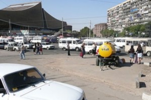 «Ստվերը» Երեւանի փողոցներում