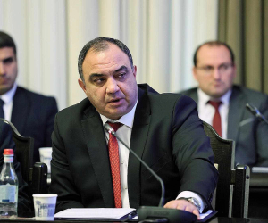 Ներքին գործերի նախարարն Արցախից բերված օրինական զենքից տեղեկություններ չունի