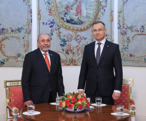Լեհաստանում ՀՀ դեսպան Ալեքսանդր Արզումանյանն իր հավատարմագրերն է հանձնել Լեհաստանի նախագահին