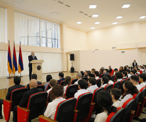 Վարչապետը ներկա է գտնվել Երևանի թիվ 122 նորակառույց դպրոցի բացմանը