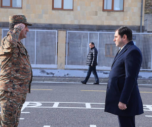 Սուրեն Պապիկյանը ներկա է եղել բարձրագույն և ավագ սպայական կազմերի ատեստավորման գործընթացի շարային պատրաստության քննությունը