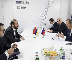 Armenian, Russian Foreign Ministers Meet