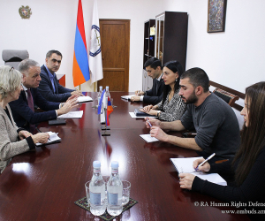 Անահիտ Մանասյանն ընդունել է ՀՀ-ում Եվրոպական միության դեսպան Վասիլիս Մարագոսին