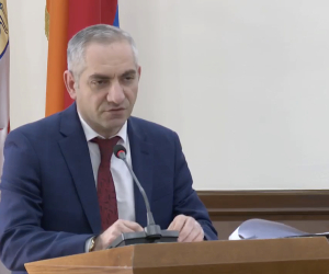 «Ֆինանսական բեռ հասարակ քաղաքացու վրա չունենք». Ջհանգիրյանը՝ ավտոկայանատեղիների վճարների մասին