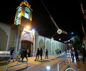 Iranians Rush to Isfahan Armenian Cathedral to Celebrate Christmas