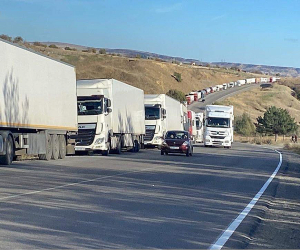 Գերբեռնված բեռնատարների ելքը կշռման հենակետով թույլ տալու համար կաշառք ստացած պաշտոնատար անձանց գործերն ուղարկվել են դատարան