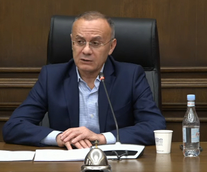Խորհրդարանական ճեպազրույցներ․ ուղիղ հեռարձակում