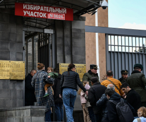 Putin Wins in Gyumri, Loses in Yerevan