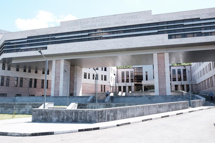 20-ամյա հղի կնոջ մահվան համար մեղադրանք է ներկայացվել «Վանաձոր» ԲԿ-ի 3 բժշկի