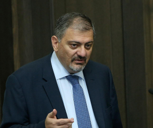Վաչե Գաբրիելյան. «Արդյոք քննարկման ենթակա չէ՞, թե ինչու ենք ամենաբարձր աշխատավարձ ունեցող ճյուղին ֆինանսական աջակցություն ցույց տալիս»