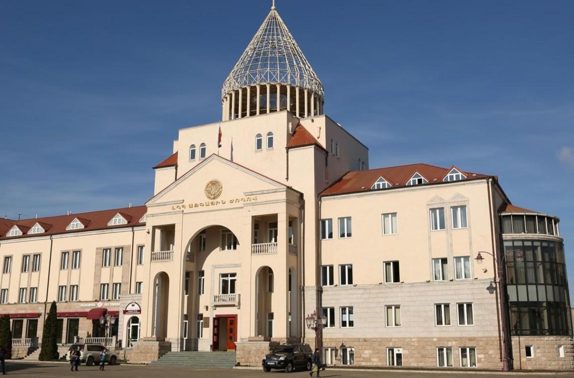 Արցախի ԱԺ-ն հորդորում է ՌԴ-ին քննարկումներ սկսել Արցախի ներկայացուցիչների հետ՝ խաղաղապահների դուրսբերման վերաբերյալ