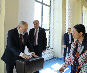 Վարչապետը Լոռու մարզում շրջել է նորակառույց դպրոցներով, որտեղ տարեսկզբին թերություններ էին արձանագրվել