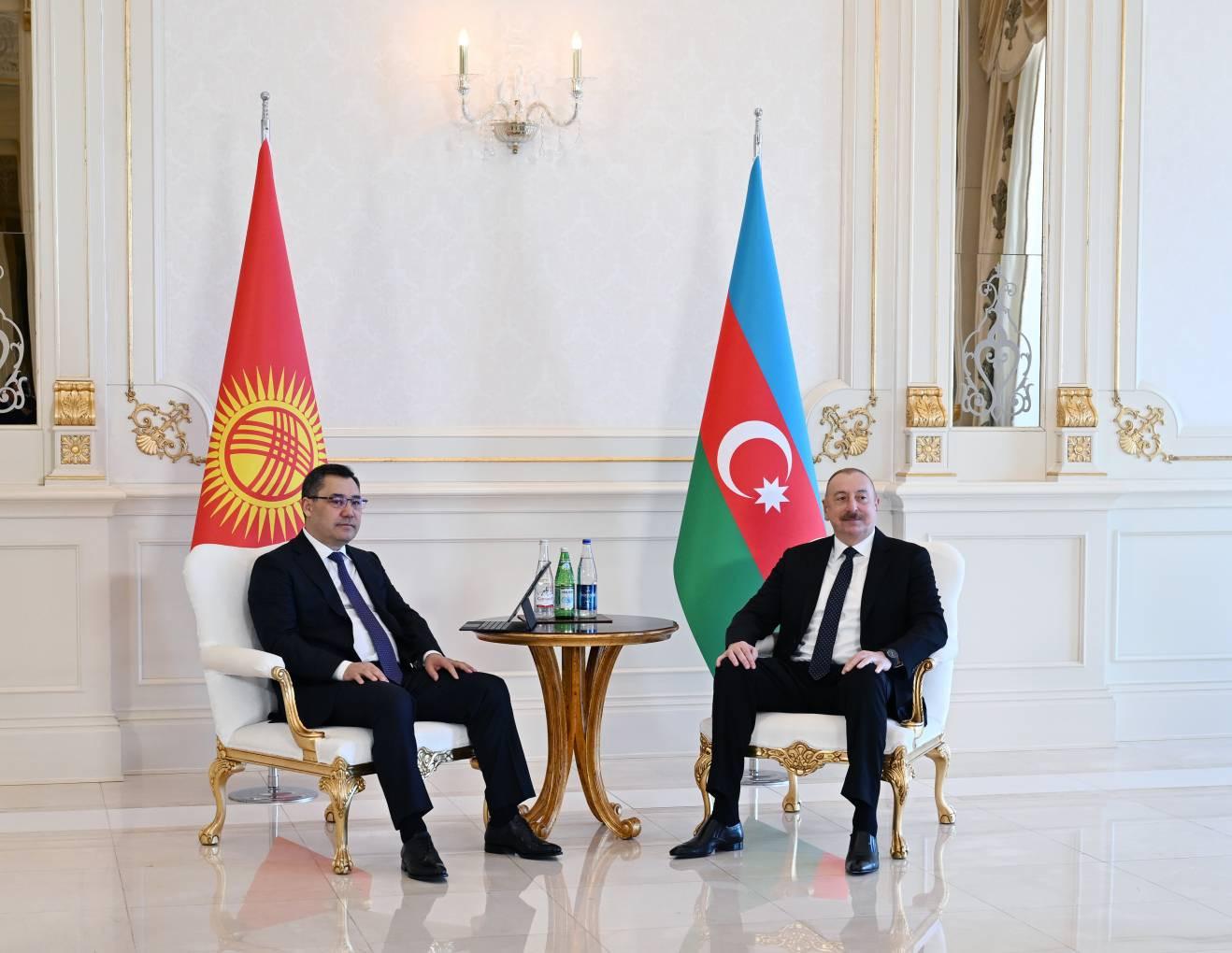 Ղրղզստանի նախագահը պետական այցով ժամանել է Ադրբեջան