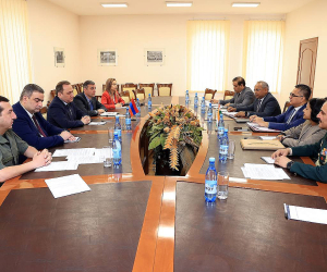 Հայաստանի և Հնդկաստանի պաշտպանության նախարարությունների միջև առաջին պաշտպանական խորհրդակցություններն են տեղի ունեցել