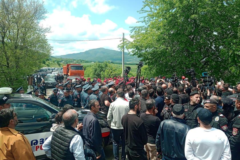 Լրագրողների հետ հարաբերվելիս չխոչընդոտել նրանց օրինական մասնագիտական աշխատանքին. մեդիա կազմակերպությունների կոչը