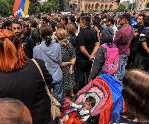 Բողոքի ակցիաներին մասնակցելու նպատակով նյութապես շահագրգռելու մեղադրանքով եւս մեկ անձ է ձերբակալվել