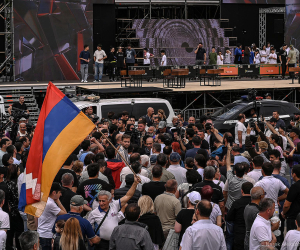 Բողոքի ակցիաներին մասնակցելու նպատակով այլ անձանց նյութապես շահագրգռելու համար մեղադրվող 29-ամյա երիտասարդը կալանավորվել է