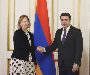 Ալեն Սիմոնյանն ընդունել է ՀՀ-ում ԱՄՆ արտակարգ եւ լիազոր դեսպան Քրիստինա Քվինին