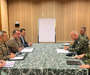 ԶՈՒ գլխավոր շտաբի պետը հանդիպել է Հունաստանի ցամաքային զորքերի հրամանատարի հետ