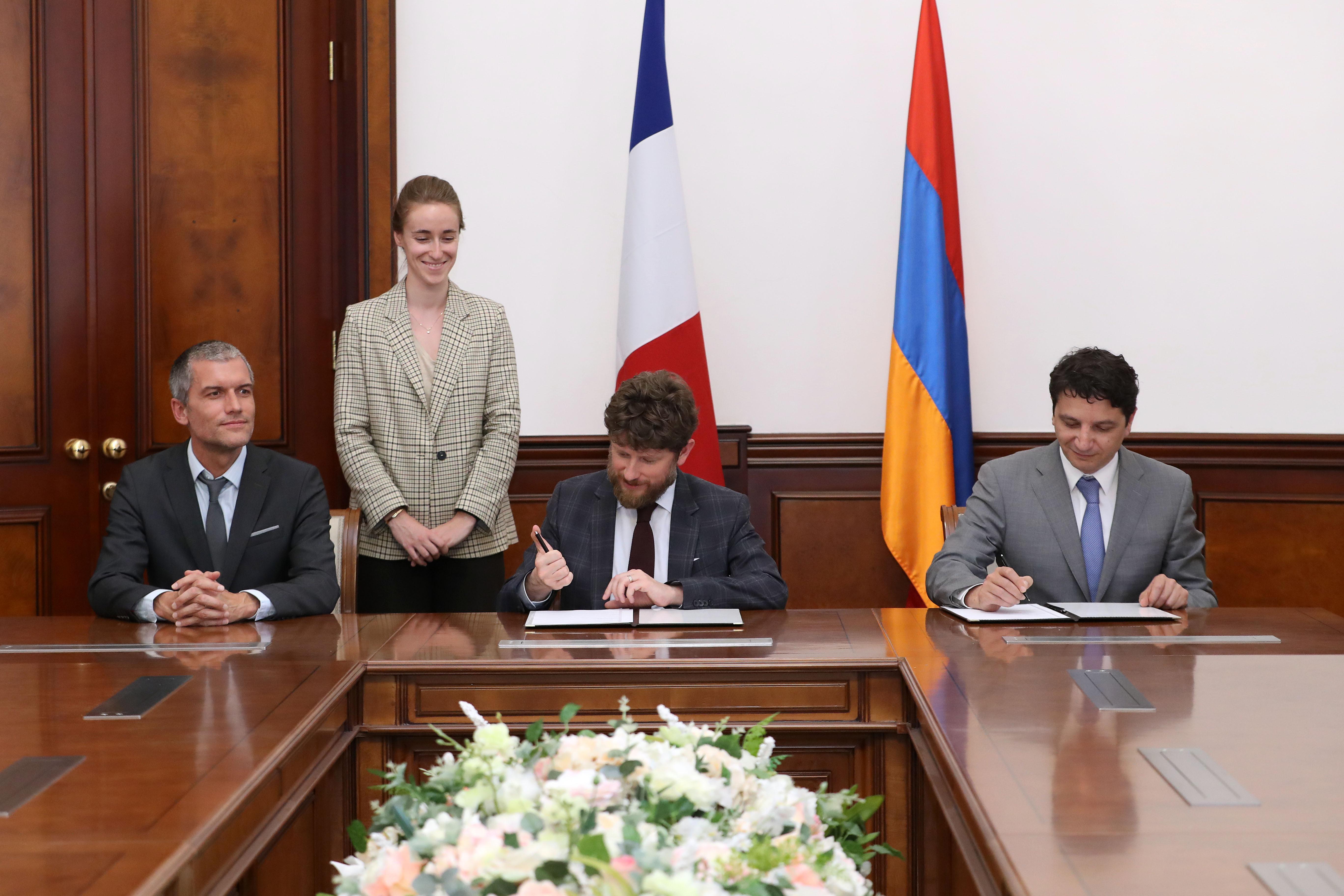 ՀՀ-ի և Զարգացման ֆրանսիական գործակալության միջև ստորագրվել է վարկային համաձայնագիր