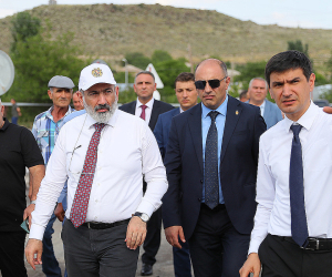 Փաշինյանը Արագածոտնի մարզում ծանոթացել է 2023-ին իրականացված աշխատանքներին և ընթացիկ ծրագրերին