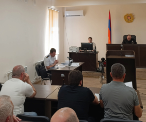 Բագրատաշենի մաքսային տեսուչներից պահանջում են 680 մլն դրամի փոխհատուցում. հարազատները բարձրաձայնում են «գործ սարքելու» մասին 