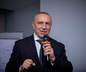 Միլիոնավոր դոլարներ շրջանցում են Հայաստանի տնտեսությունը. նոր մասնագիտական ծրագիրը բիզնեսին կօգնի օգտագործել այլընտրանքային ներդրումների ներուժը