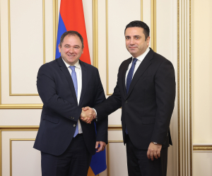 Ալեն Սիմոնյանն ընդունել է Վրաստանի խորհրդարանի արտաքին հարաբերությունների հանձնաժողովի նախագահ Նիկոլոզ Սամխարաձեին