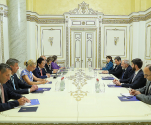 Pashinyan, FAO Director-General Stress Cooperation Importance