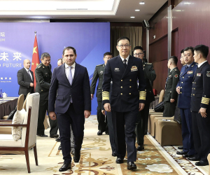 Armenian, Chinese Defense Ministers Discuss Expanded Cooperation