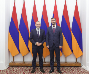 Ռուբեն Ռուբինյանն ընդունել է ԳԴՀ Բունդեսթագի արտաքին հարաբերությունների հանձնաժողովի նախագահ Միխայել Ռոթի գլխավորած պատվիրակությանը