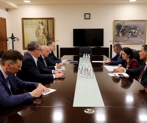 ԿԳՄՍ նախարարը հանդիպել է ՀՀ-ում ՌԴ դեսպանին