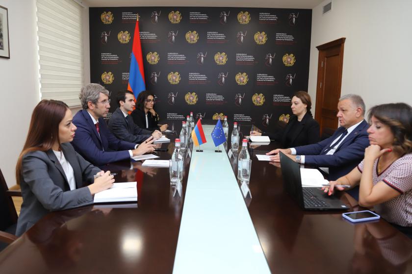 Նախարար Գրիգոր Մինասյանն ու ԵՄ դեսպանը քննարկել են արդարադատության ոլորտում գործակցության ընդլայնման հնարավորությունը