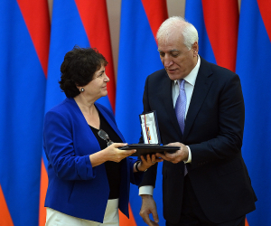 Անկախության տոնի առթիվ նախագահի նստավայրում տեղի է ունեցել պարգևատրման հանդիսավոր արարողություն