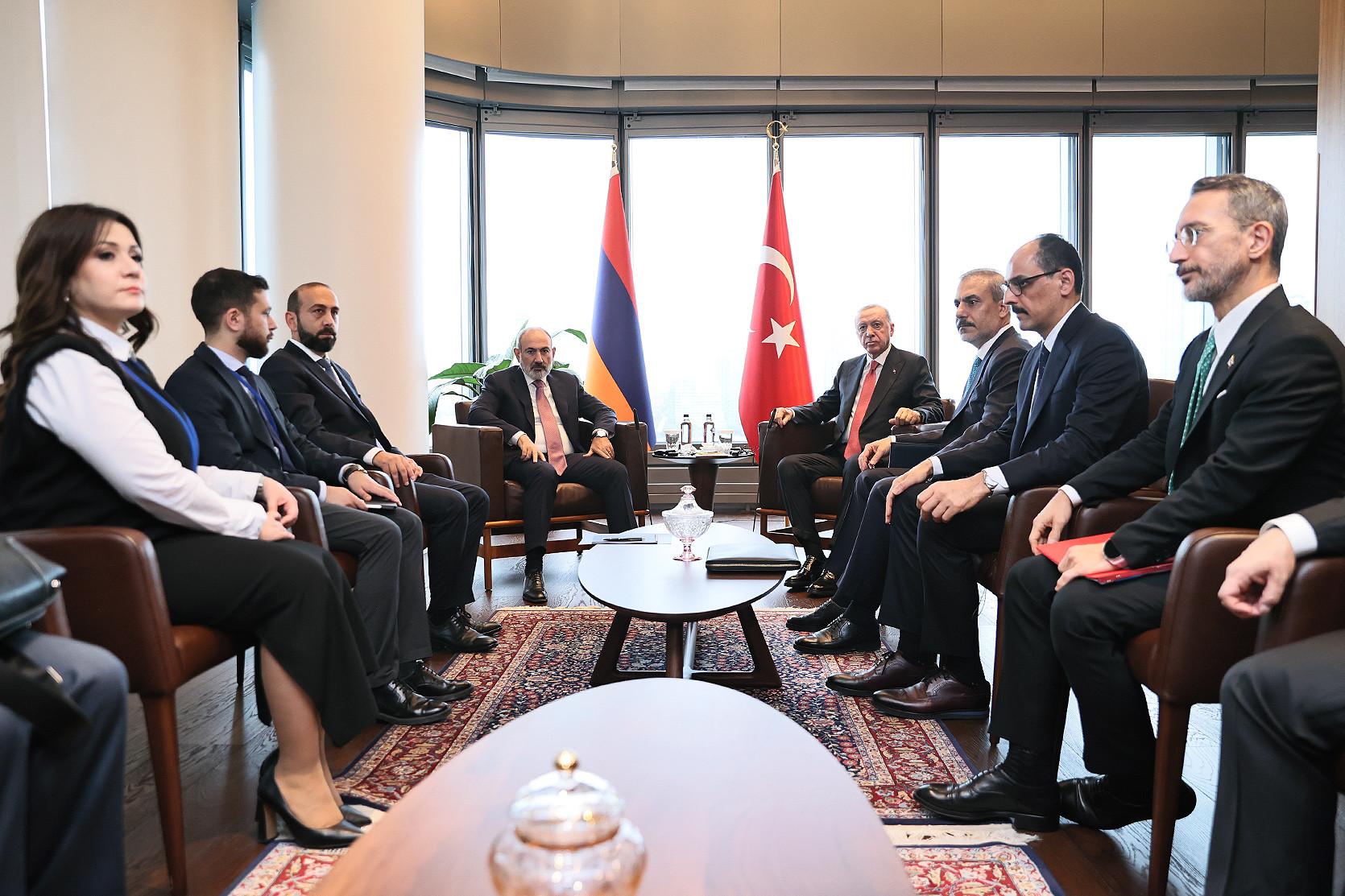 New York: Pashinyan, Erdoğan Discuss Normalizing Relations