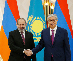 Նիկոլ Փաշինյանը հեռախոսազրույց է ունեցել Կասիմ-Ժոմարտ Տոկաևի հետ