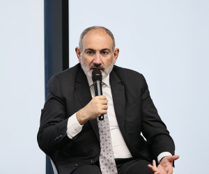 Pashinyan Says Armenia Can Overcome the Challenges It Faces