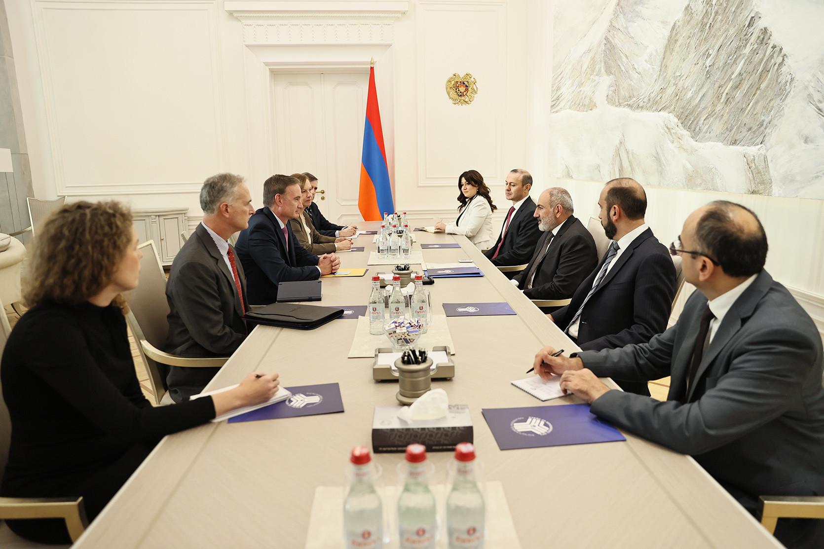 Biden Envoy in Yerevan; Urges Pashinyan to Conclude Peace Deal with Azerbaijan