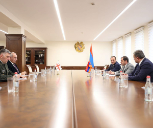 Armenian Defense Minister, Georgian Ambassador Discuss Regional Security