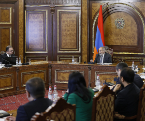 Փաշինյանի գլխավորությամբ քննարկվել է «300 դպրոց, 500 մանկապարտեզ» ծրագրի կատարման ընթացքը