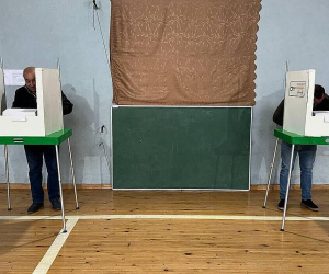 Թբիլիսիում հարձակվել են «Միացյալ ազգային շարժման» գրասենյակի վրա