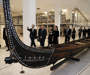Pashinyan Visits Vatican Museum