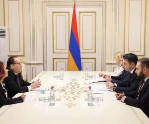 Ալեն Սիմոնյանը հանդիպել է Հայաստանում Կոլումբիայի դեսպանին