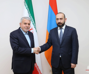 Արարատ Միրզոյանը հանդիպել է Իրանի մշակութային ժառանգության, զբոսաշրջության և ձեռարվեստի նախարարին